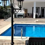 Boutique Algarrobo 住宿加早餐酒店 3*