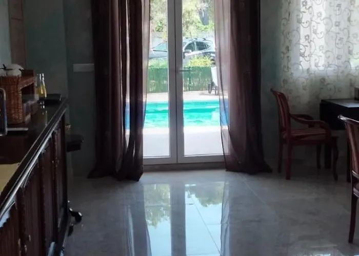 Nocleg ze śniadaniem Boutique Algarrobo 3*